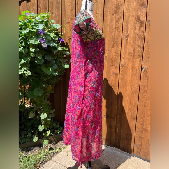 Beautiful Long Women’s Tunic Kurta US Size 6 Magenta Multi Short Sleeve EUC - Picture 3 of 8